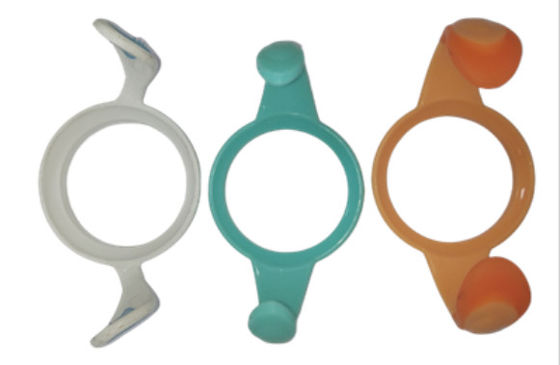 Het Silicone het Rubberdelen PPSU van de voedselrang Handvat van het Zuigfles Zachte Silicone