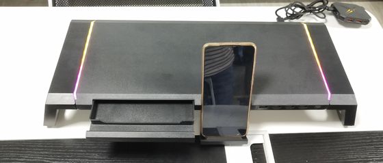 SECC Metalen Monitor Stand Met USB3.0 Hub / Draadloos Laden