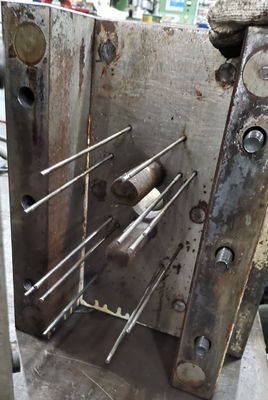 Algemeen gebruik Injectievormingssysteem Met Schimmellevensduur 500.000-1,000Duizend schoten.